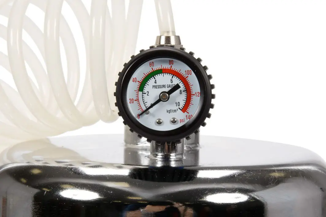Aparat de Schimbat Lichid Frână 5L, Yato YT-06845